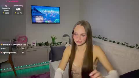 Amy online show from July 28, 8:52 pm