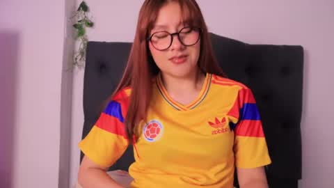 Amyy online show from July 7, 12:41 pm
