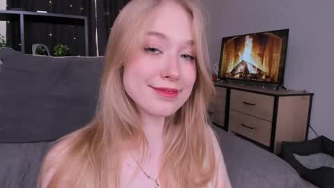 Amy online show from June 3, 2:33 pm