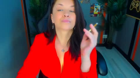 Ana online show from April 1, 1:52 pm