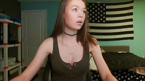 Anabelleleigh online show from March 22, 3:01 am