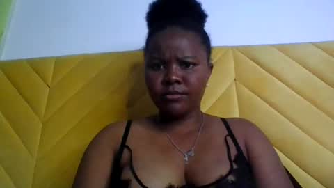 anaissa23 online show from July 1, 11:10 am