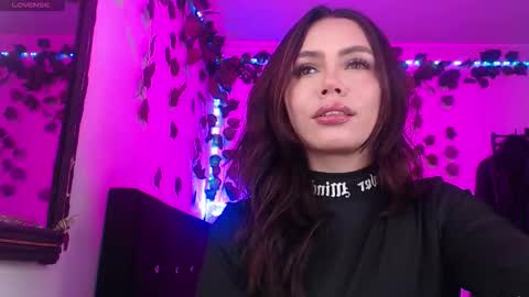 Andra de la Rosse online show from February 26, 7:40 am