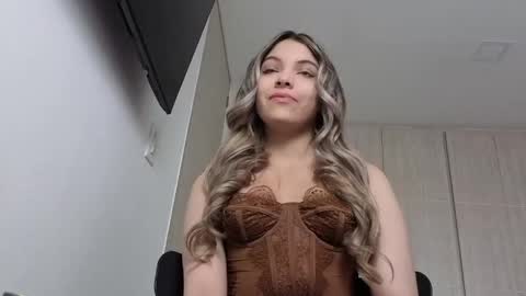 andreau 19 online show from April 11, 2:21 pm