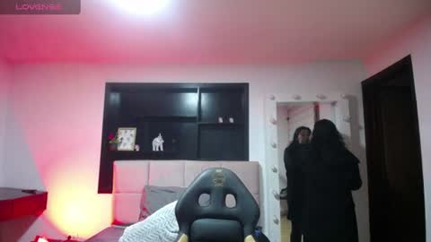 andy_eagleton_20 online show from July 3, 3:56 am