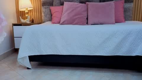 angel__kiss online show from April 8, 12:18 pm