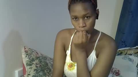 angel_mia5 online show from April 1, 4:37 pm