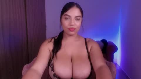 angelawhiteejak online show from April 14, 5:40 am