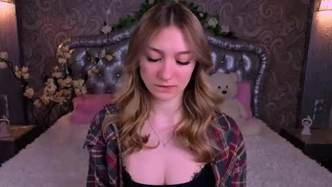 angelanabelle online show from April 21, 2:24 pm