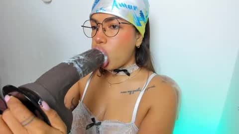 Angela Ricci online show from May 9, 5:15 pm