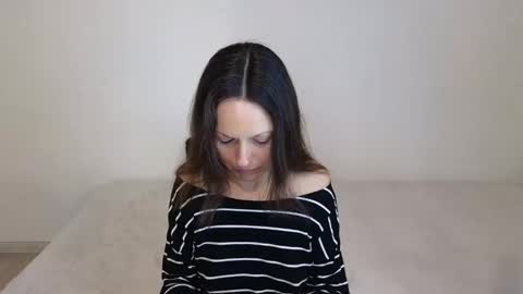 Giulia online show from May 2, 12:52 pm