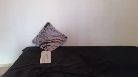 Giulia online show from May 14, 1:39 pm