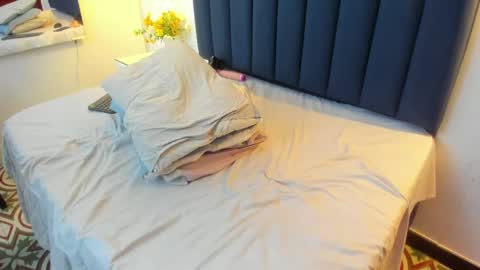 angyrios online show from April 16, 8:08 pm