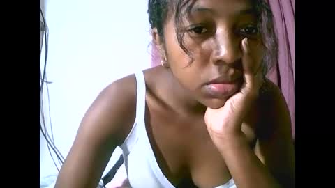 anisa734384 online show from March 12, 3:26 pm