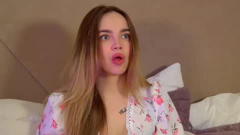 AnitaVenture online show from April 15, 4:24 am