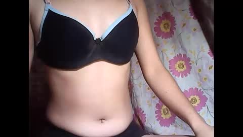 aniyahmii online show from March 14, 11:28 pm