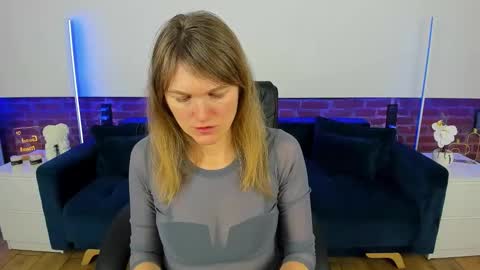 Annabel online show from February 12, 6:42 pm