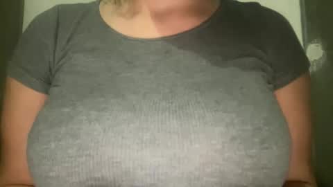 annagal18 online show from March 8, 2:04 am