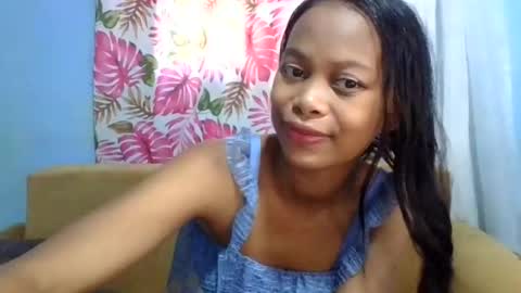 annah361037 online show from June 16, 5:08 am