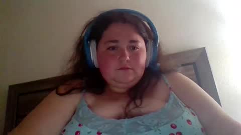 annaoftherealms online show from May 31, 5:35 am