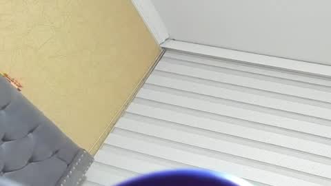       online show from April 3, 12:19 am