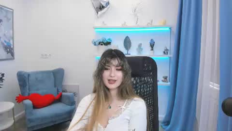 annetli online show from June 30, 10:15 am
