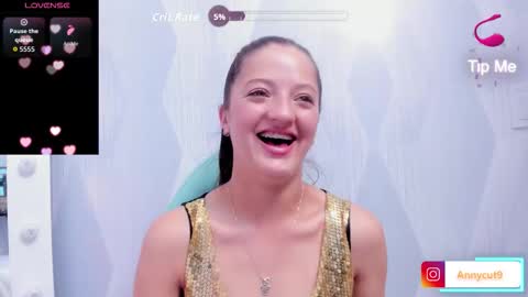 annie_cute18 online show from December 16, 10:59 pm