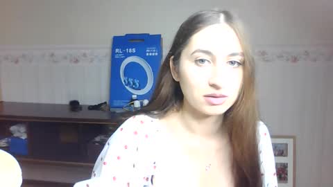 AnnieMarilyn online show from November 23, 6:42 pm