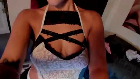 Annyluna online show from May 6, 5:50 pm