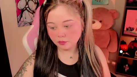   Independent model  online show from July 21, 5:02 pm