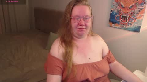 Anya Muna online show from April 1, 7:00 pm