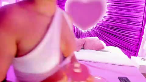 anya_shaffer online show from July 14, 3:00 am