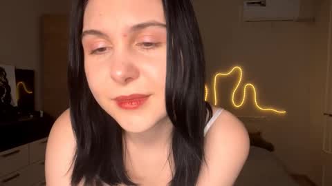 Emi online show from March 25, 3:59 pm