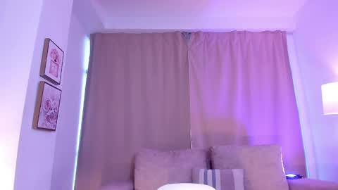 Ari online show from April 16, 8:08 pm