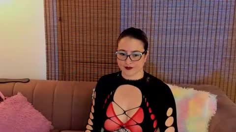 Ariana Cruz online show from March 22, 1:39 pm