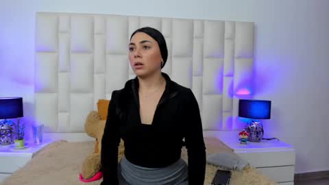  ariana  online show from March 25, 7:06 pm