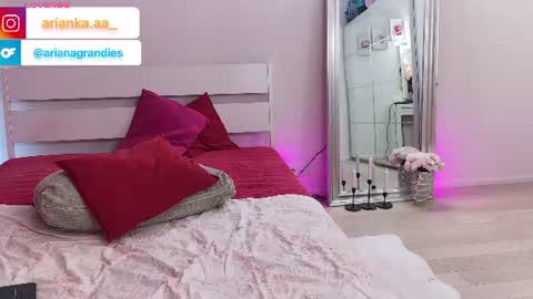 ariankaaa online show from July 28, 8:45 am