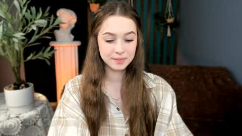 arielsykes online show from May 6, 6:56 pm