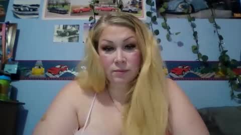 ash0ley online show from December 22, 10:57 pm