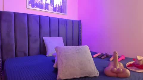 ashlye_miller_ online show from June 2, 8:21 pm