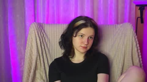 Kristine online show from March 19, 8:35 pm