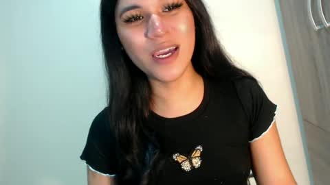 Ayesha online show from May 31, 6:09 pm