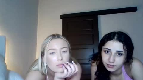 asianicolee online show from January 15, 4:07 am