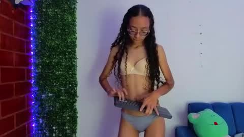 Athenea online show from April 20, 7:55 am