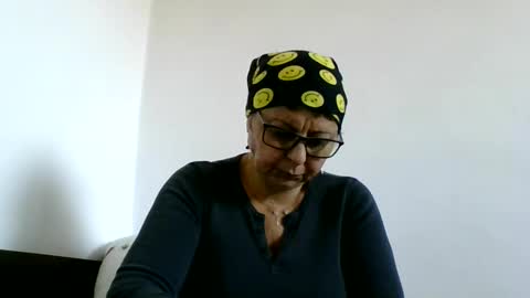 atikaarea online show from November 12, 12:25 pm