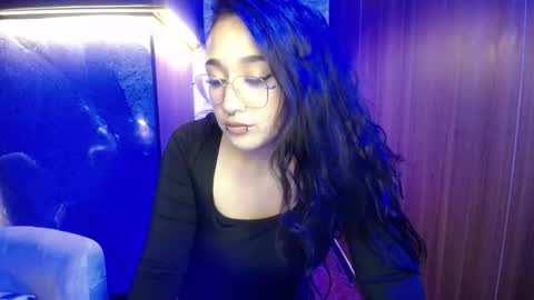 aura_cute_ online show from April 14, 3:39 am