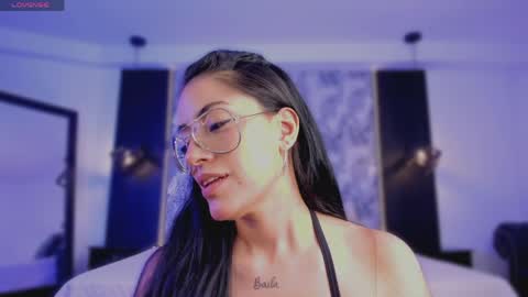 Aura online show from April 8, 1:13 pm