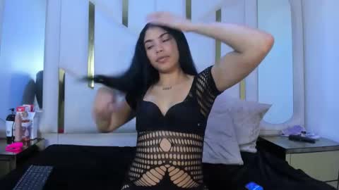 aurorahoney32 online show from May 30, 9:54 pm