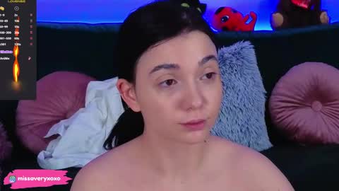 AveryWillow online show from March 31, 12:32 am