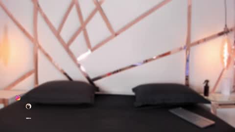   online show from March 27, 11:55 am